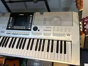 Yamaha PSR S910 Keyboard