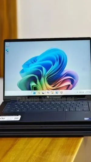 New Laptop HP OmniBook 7 14" 16GB Intel Core Ultra 7 SSD 1T
