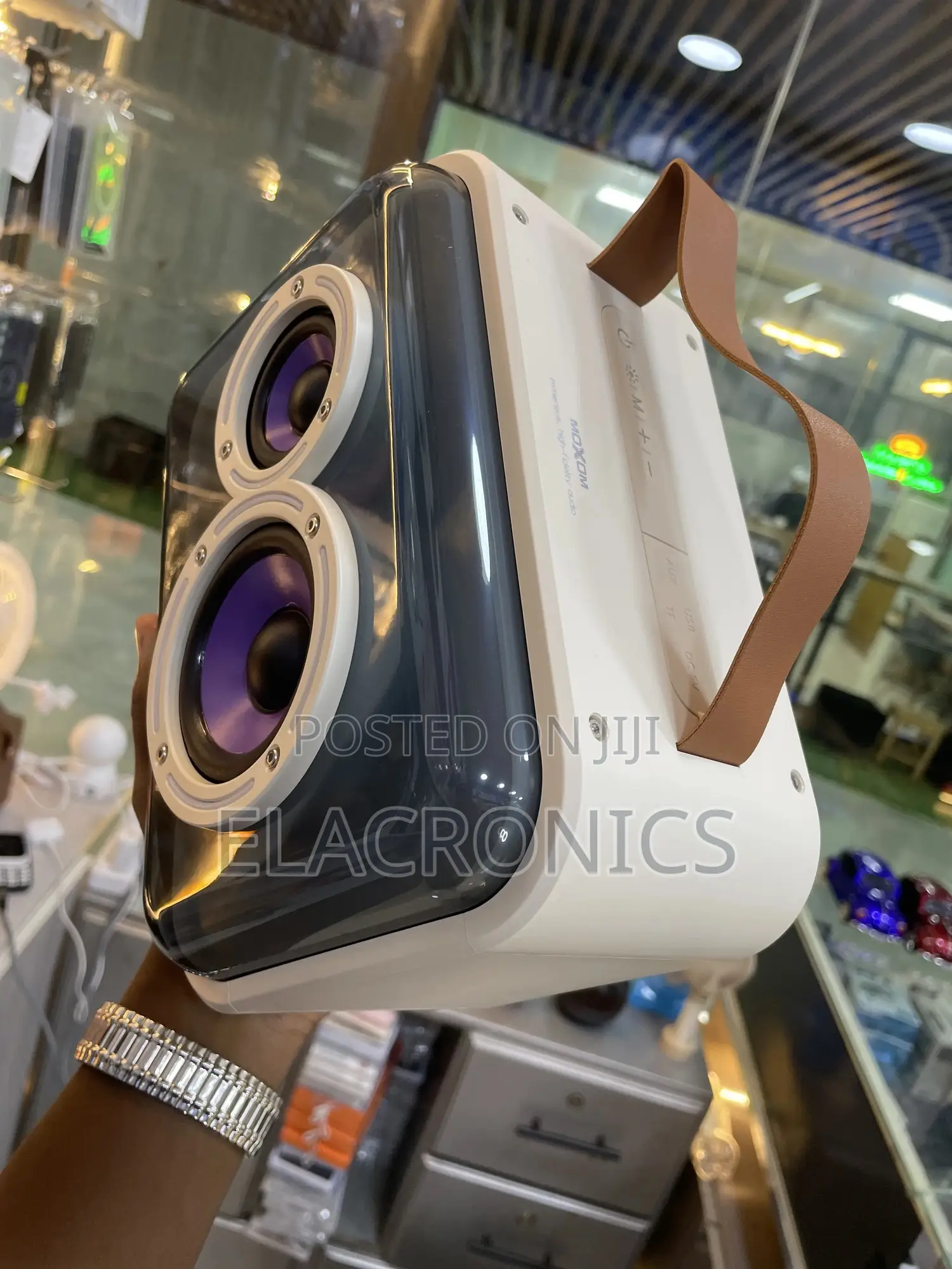 Moxom Mx-sk78 Wireless Karaoke Speaker (20w + Mic)