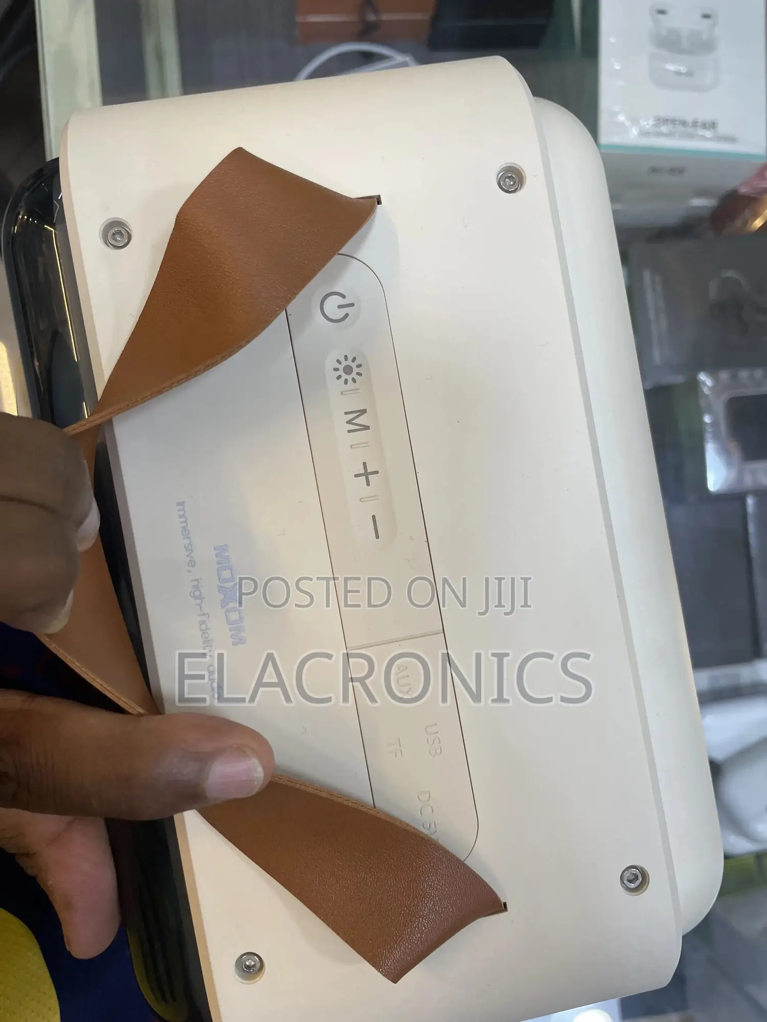 Moxom Mx-sk78 Wireless Karaoke Speaker (20w + Mic)