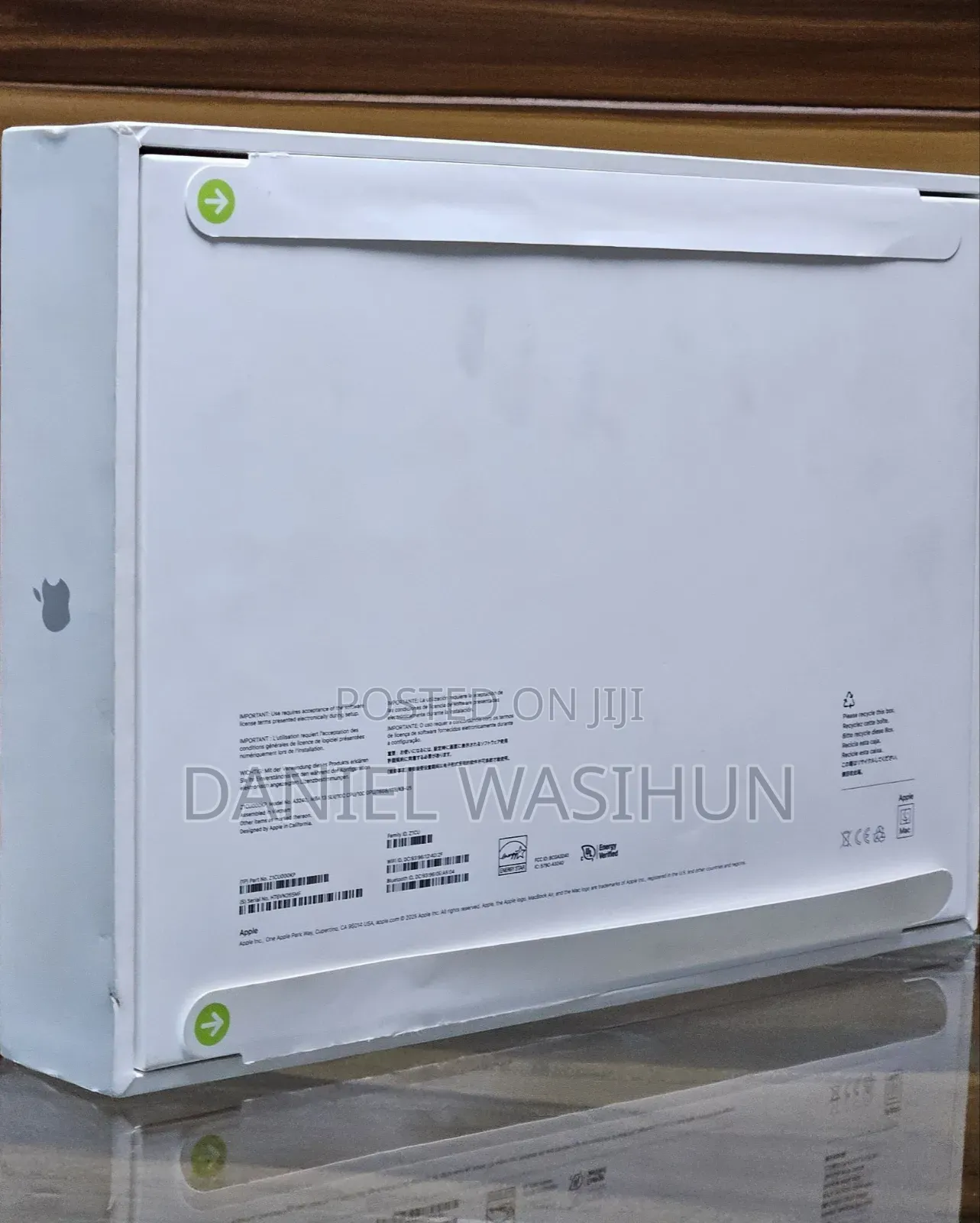 New Laptop Apple MacBook Air 2025 M4 13-inch 16GB Apple M4 SSD 1T