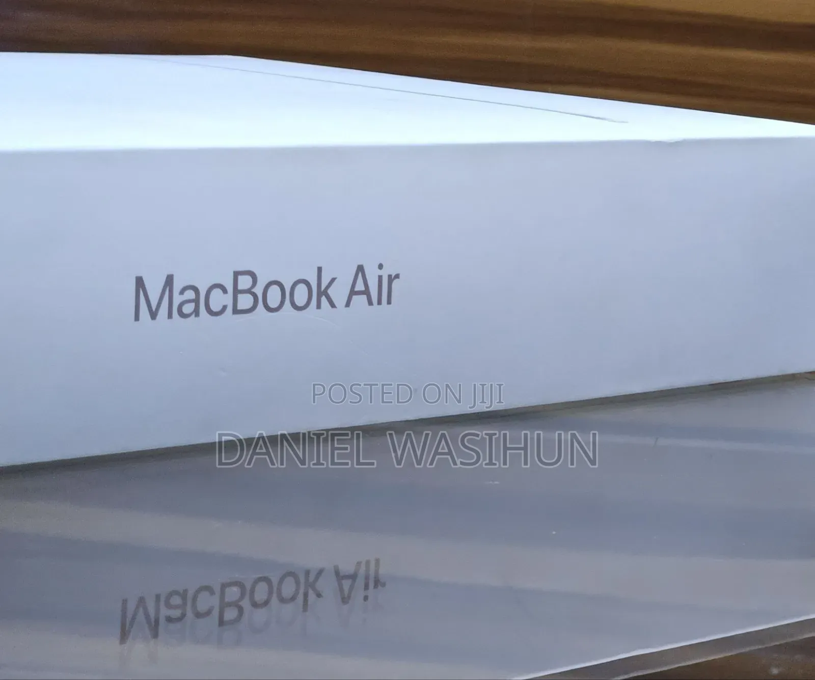 New Laptop Apple MacBook Air 2025 M4 13-inch 16GB Apple M4 SSD 1T