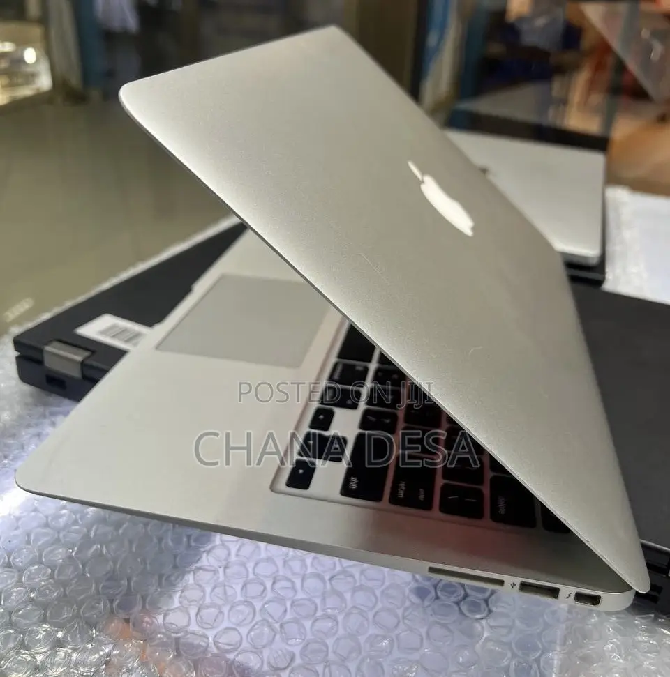 New Laptop Apple MacBook 2014 16GB Intel Core i7 SSD 128GB