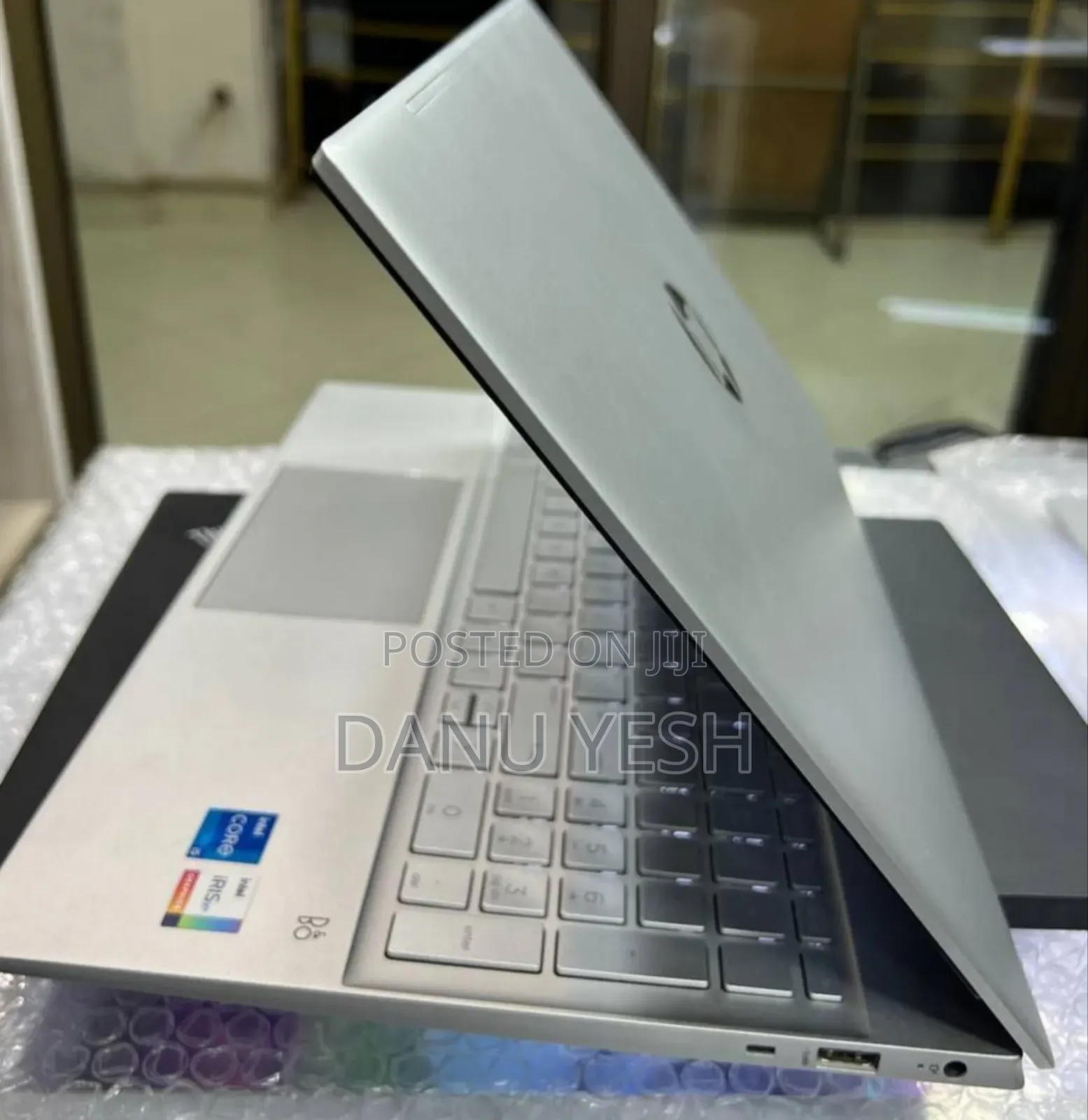 New Laptop HP Pavilion 15 8GB Intel Core i5 SSD 512GB