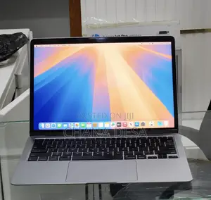 New Laptop Apple MacBook Air 2020 M1 8GB Intel Core 3 SSD 256GB