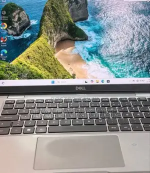 New Laptop Dell Latitude 5330 16GB Intel Core i5 SSD 512GB