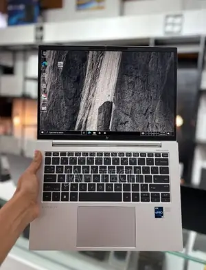New Laptop HP EliteBook 840 G9 16GB Intel Core i5 SSD 512GB