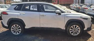 New Toyota Corolla Cross Hybrid 2025 White