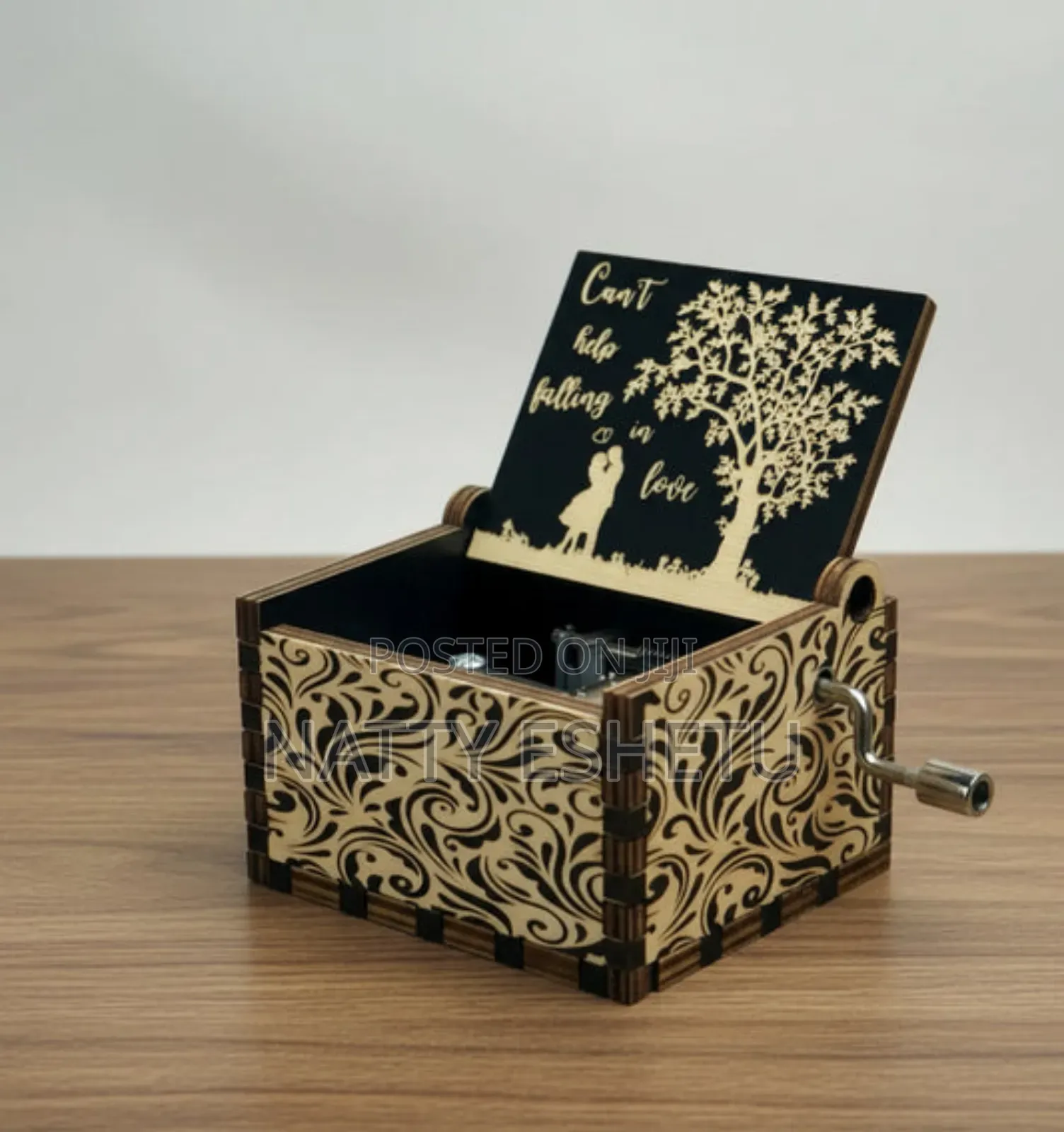 Music Box( Moon And Back)