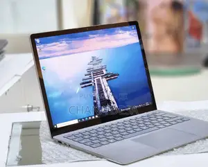 New Laptop Microsoft Surface 8GB Intel Core i5 SSD 512GB