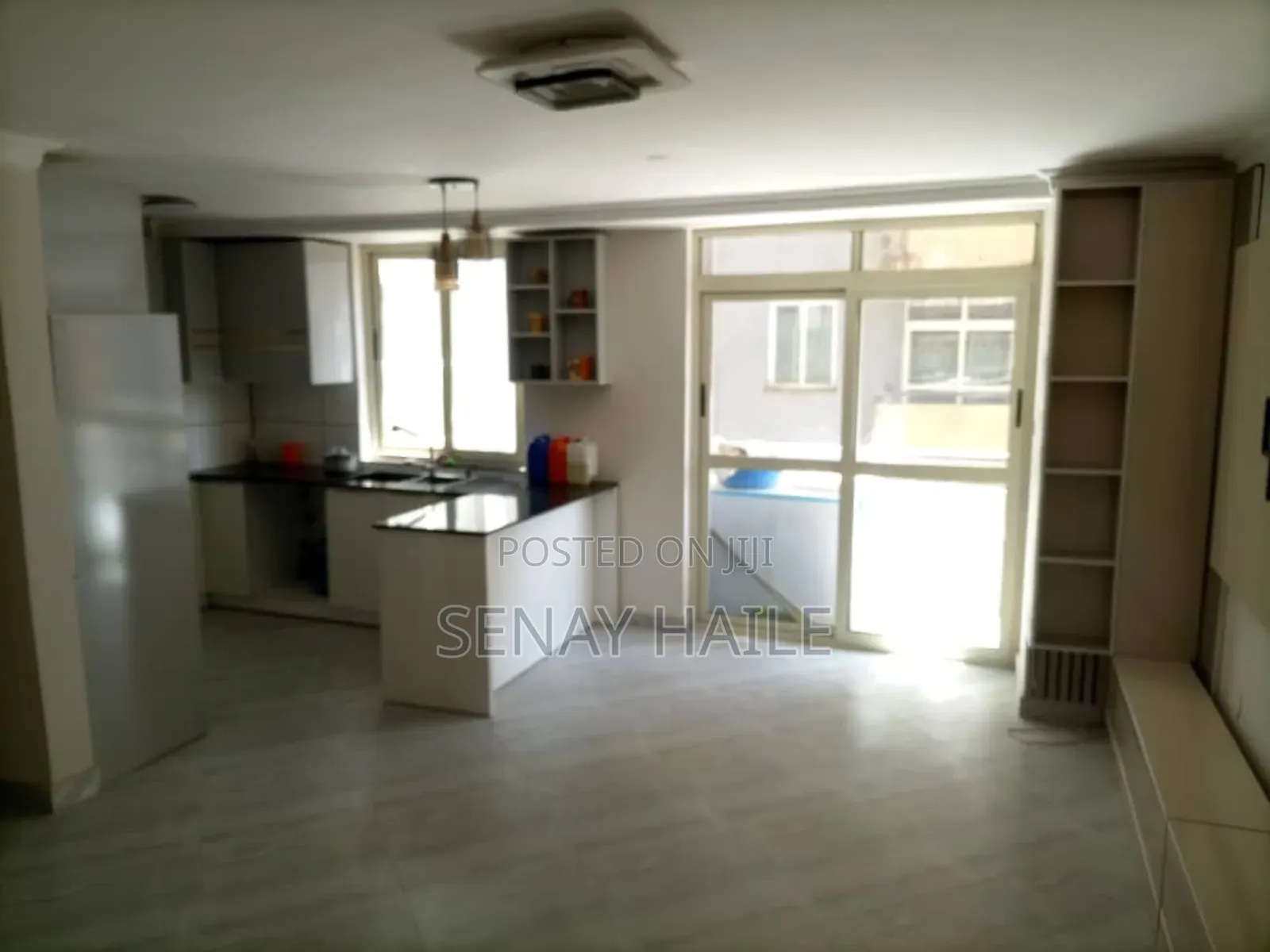 2bdrm Condo in ቱሪስት ሳይት, Bole for sale