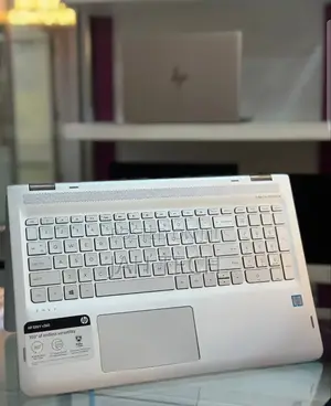 New Laptop HP Envy X360 8GB Intel Core i7 SSD 256GB