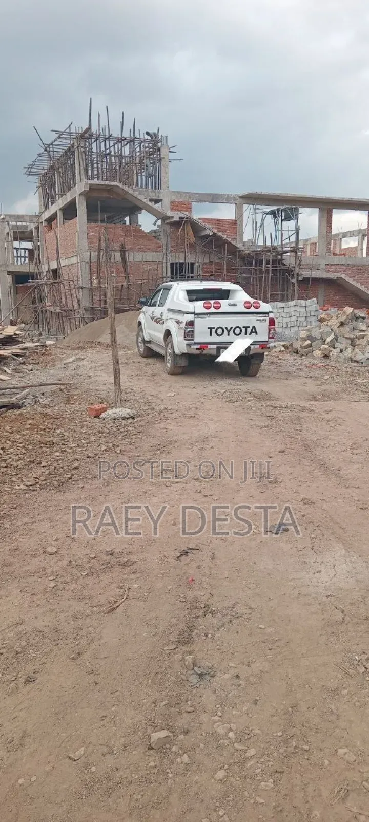 Toyota Hilux 2013 White