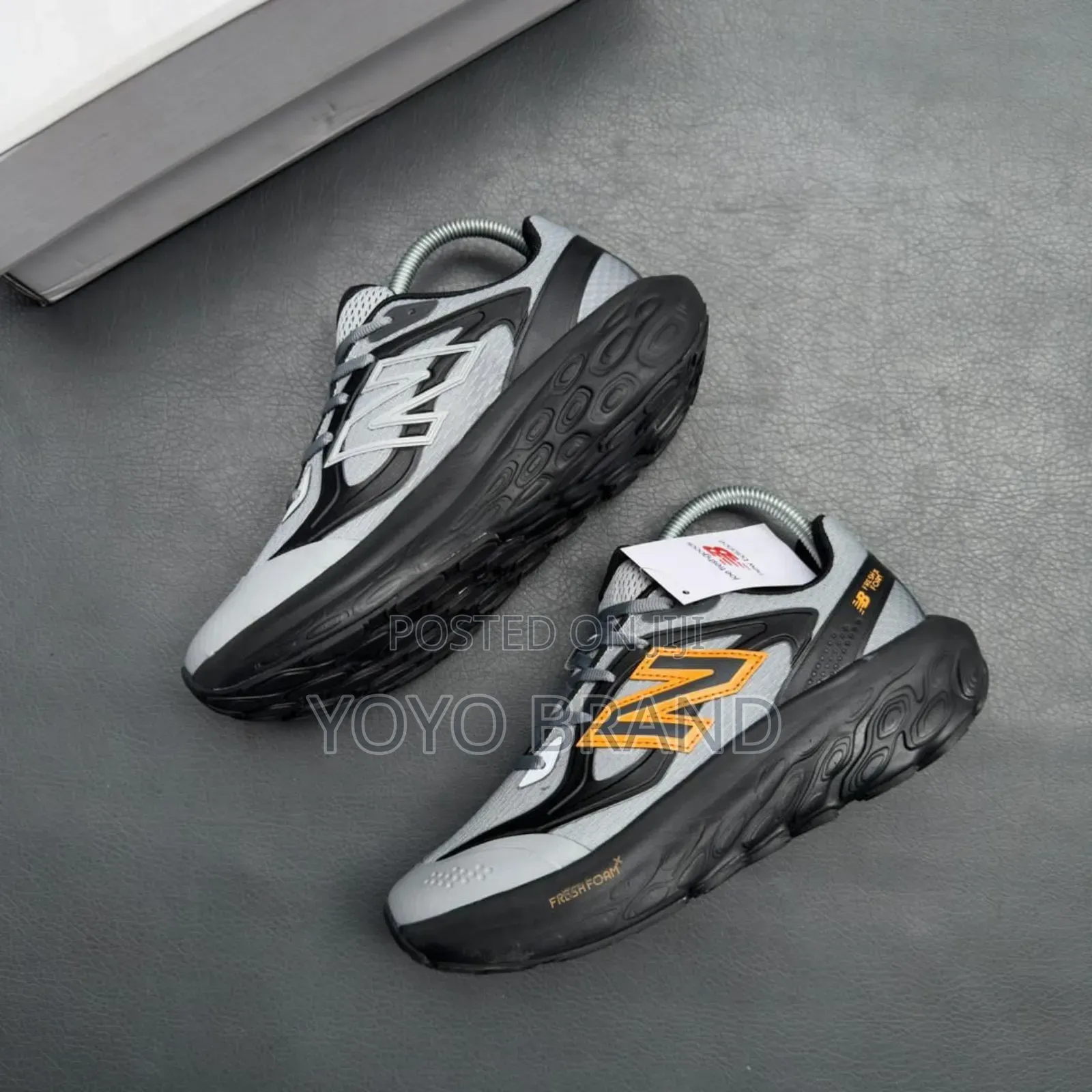 New Balnce Fresh Foam Black/Orange Unisex Fahion Sneaker Shoes