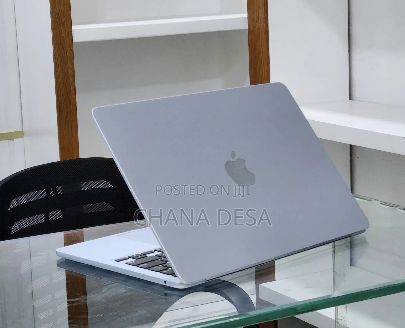 New Laptop Apple MacBook Air 2025 M4 15-inch 16GB Apple M4 SSD 256GB