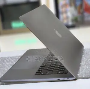 New Laptop Apple MacBook Pro 2019 32GB Intel Core i7 SSD 512GB