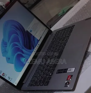 New Laptop Lenovo Ideapad 3 8GB AMD Ryzen 5 SSD 512GB