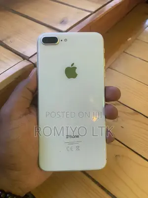 Apple iPhone 8 Plus 64 GB White