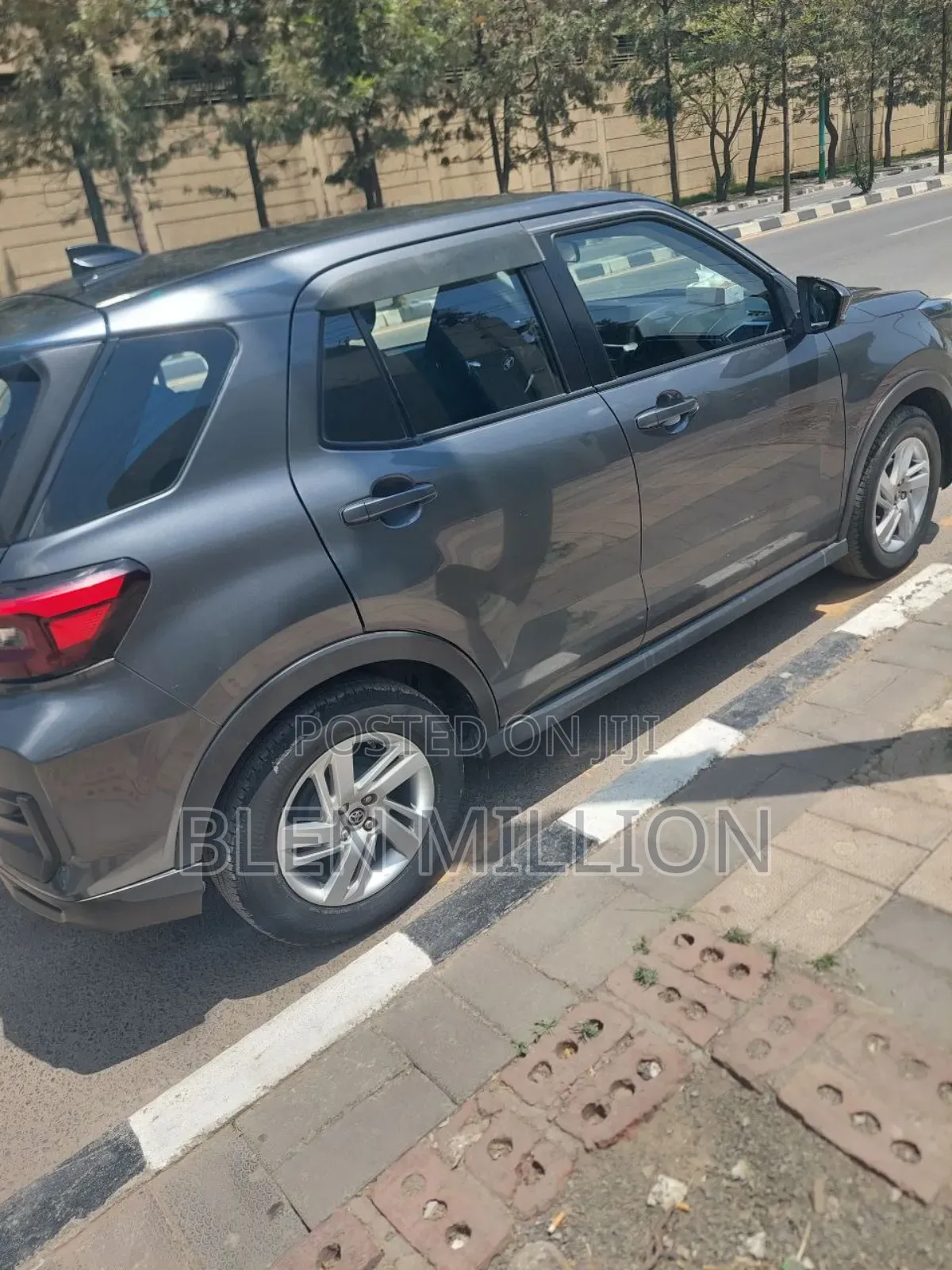 Toyota Raize 2023 Gray