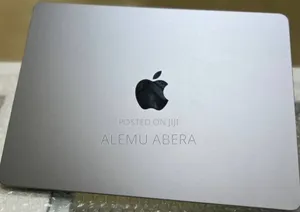 New Laptop Apple MacBook Air 2022 M2 8GB Apple M2 SSD 256GB