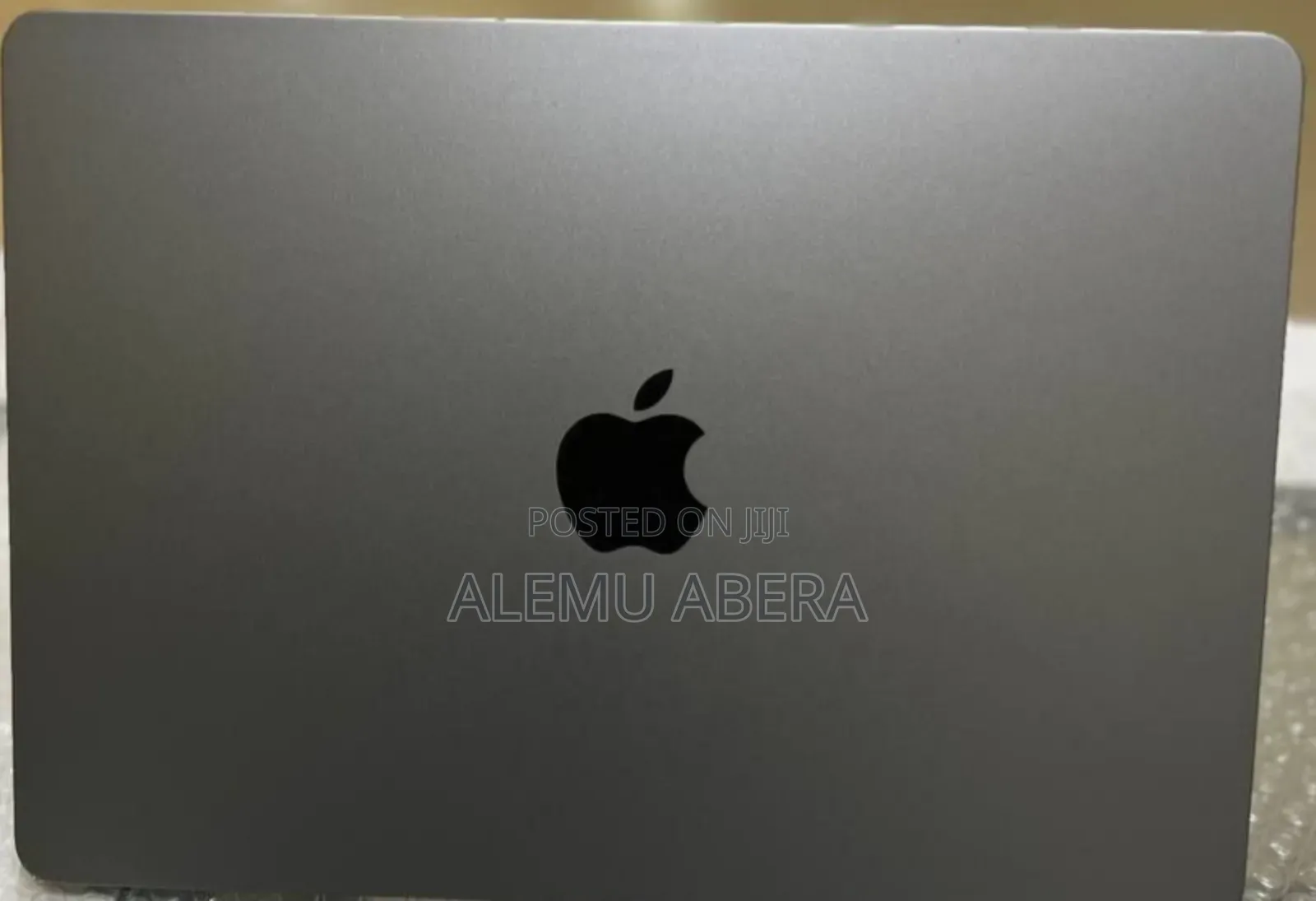 New Laptop Apple MacBook Air 2022 M2 8GB Apple M2 SSD 256GB