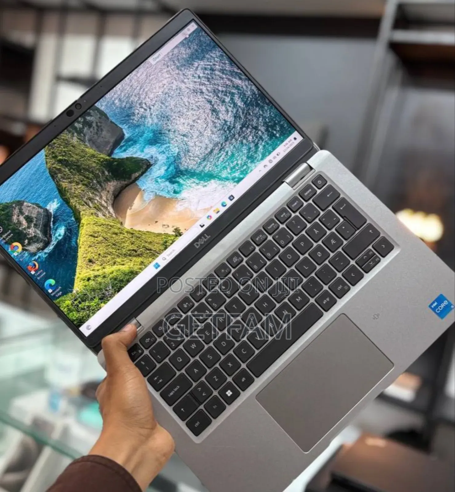 New Laptop Dell Latitude 5330 16GB Intel Core i5 SSD 512GB