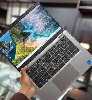 New Laptop Dell Latitude 5330 16GB Intel Core i5 SSD 512GB