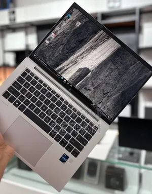 New Laptop HP EliteBook 840 G9 16GB Intel Core i5 SSD 2T