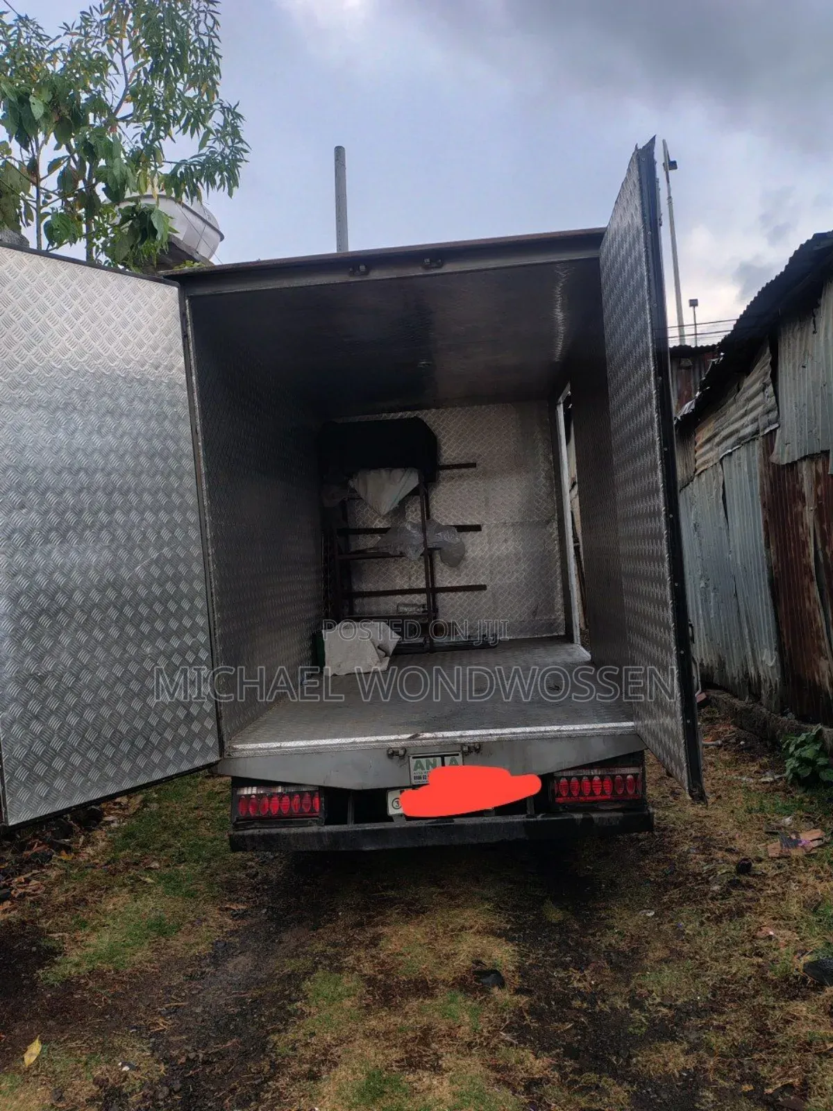 Isuzu Dongfeng Glory 2021 White