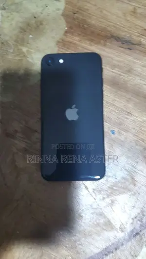 Apple iPhone SE (2020) 128 GB Black