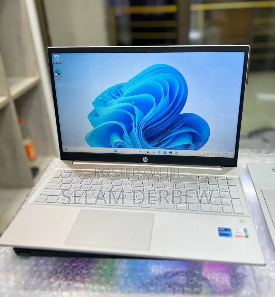 New Laptop HP Pavilion 15 8GB Intel Core i5 SSD 512GB