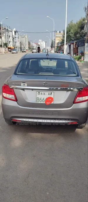 Suzuki Dzire 2023 Silver