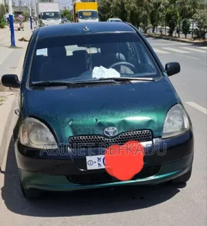 Toyota Yaris 2001 Green