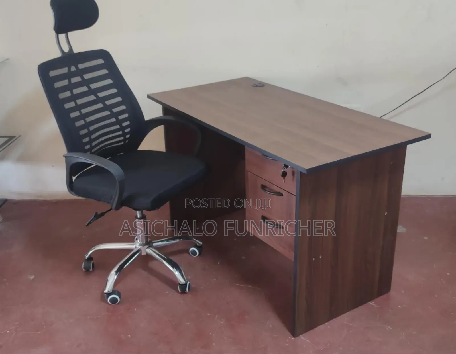 Tables Chairs