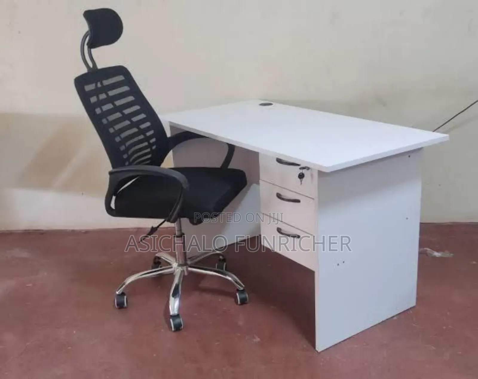 Tables Chairs