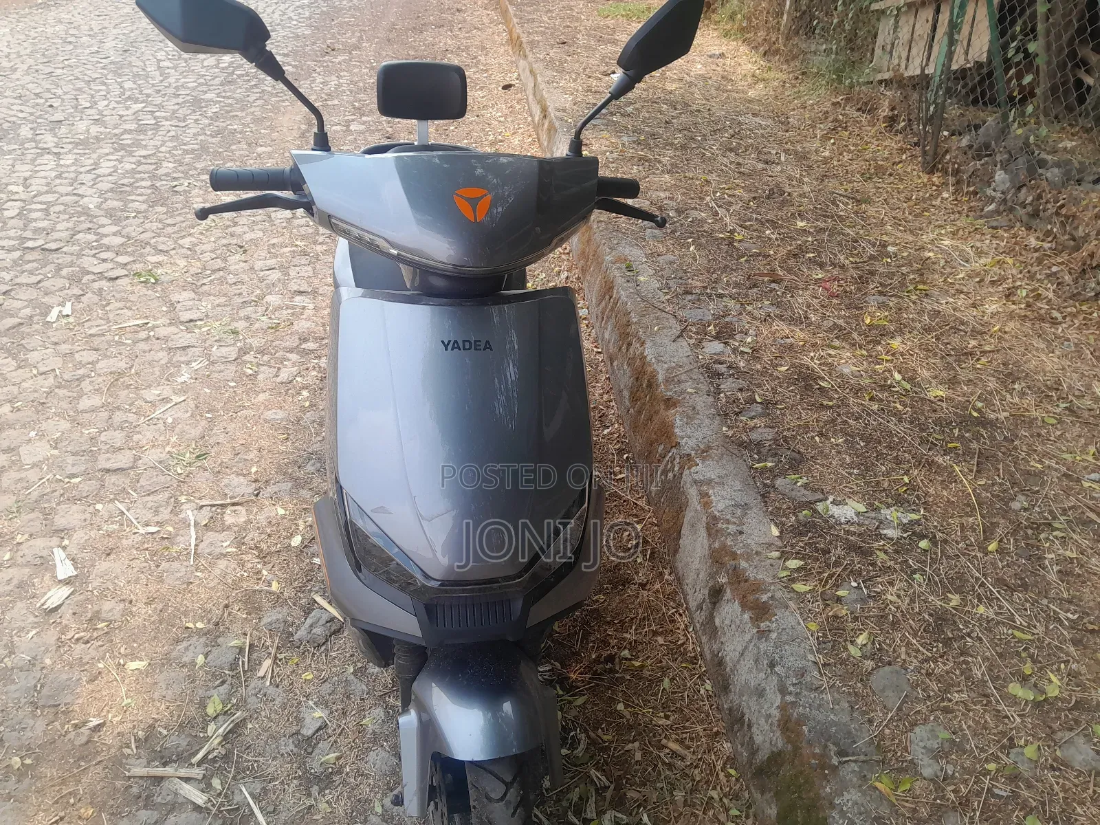 New Yadea Velax 2025 Gray