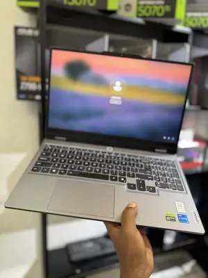 New Laptop Lenovo LOQ 15AHP10 16GB Intel Core i5 SSD 512GB