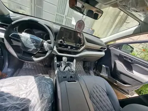 New Toyota Highlander Hybrid 2023 Blue