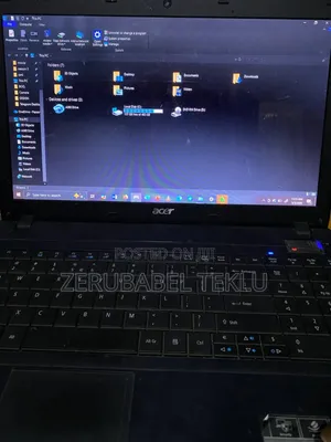Laptop Acer TravelMate TimelineX 8572T 4GB Intel Core i5 HDD 500GB