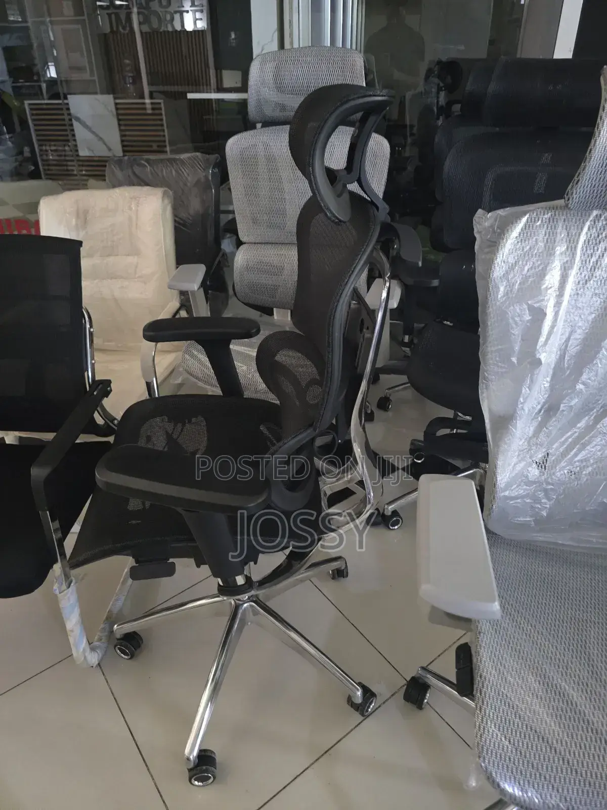 Erigonimci Chairs