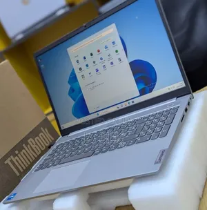 New Laptop Lenovo Ideapad 3 16GB Intel Core i5 SSD 512GB