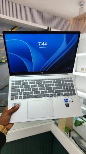 New Laptop HP Stream Notebook 16GB Intel Core i7 SSD 512GB