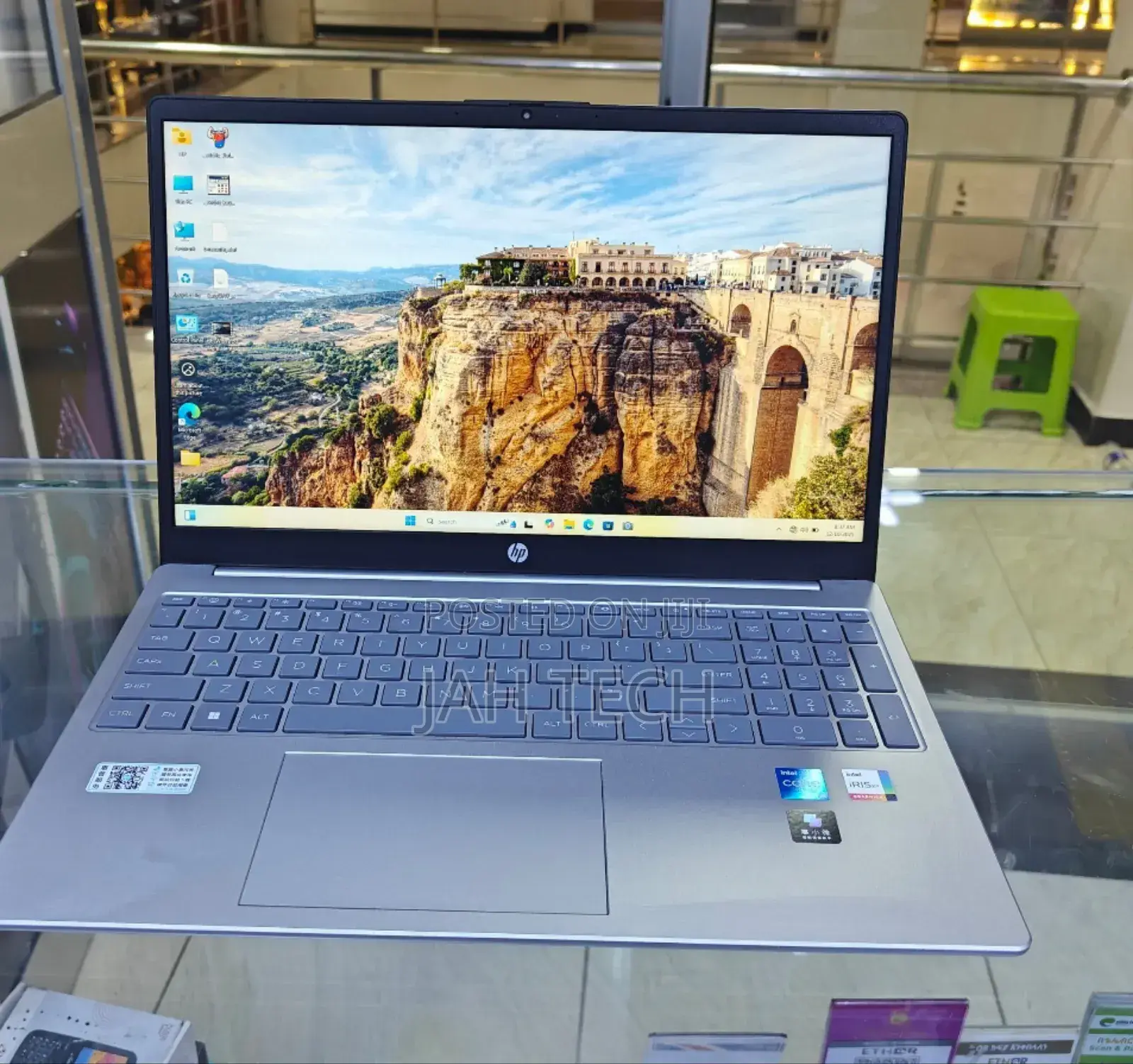 New Laptop HP Stream Notebook 16GB Intel Core i5 SSD 1T