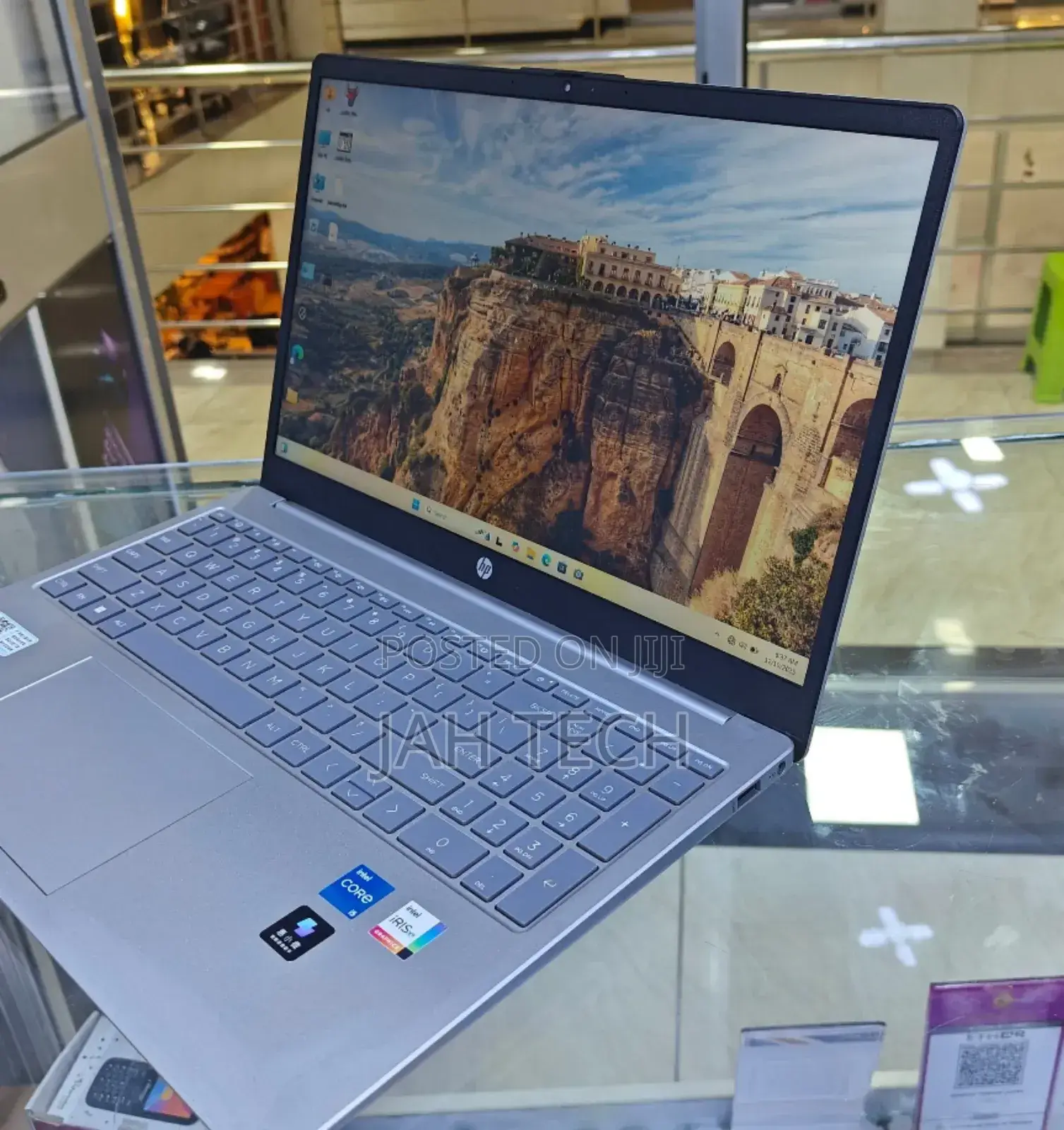 New Laptop HP Stream Notebook 16GB Intel Core i5 SSD 1T