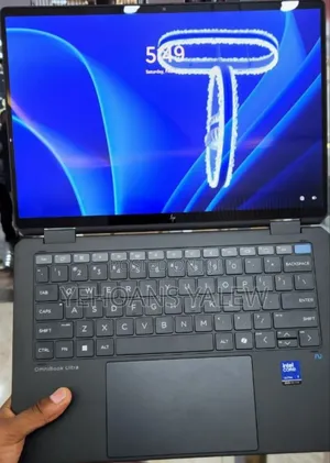 New Laptop HP OmniBook Ultra Flip 14" 16GB Intel Core Ultra 7 SSD 1T