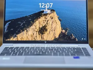 New Laptop HP EliteBook 640 G9 8GB Intel Core i7 SSD 512GB