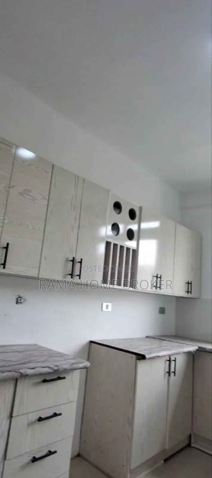 Furnished 3bdrm Condo in አያት 49 40/60 ኮንዶሚኒየም, Yeka for sale