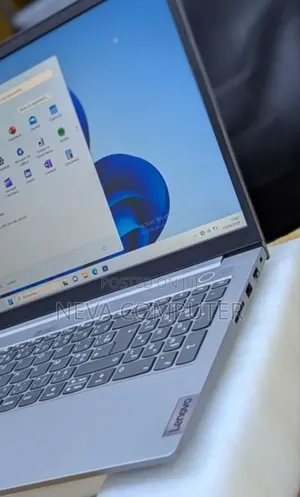 New Laptop Lenovo Ideapad 3 16GB Intel Core i5 SSD 512GB