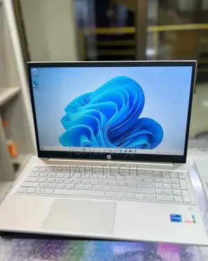 New Laptop HP Pavilion 15 8GB Intel Core i5 SSD 512GB