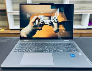 New Laptop Lenovo Yoga 7i 16GB Intel Core i7 SSD 512GB